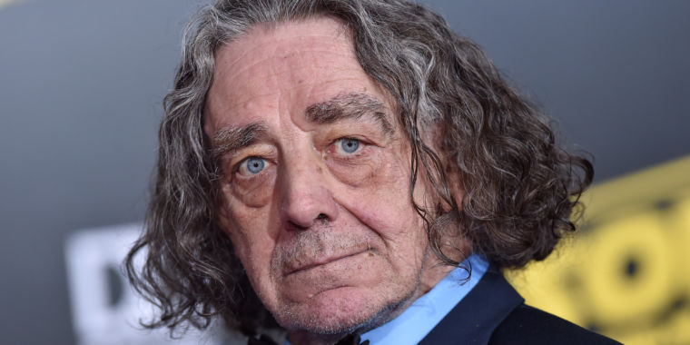 Chewbacca star Peter Mayhew is dead at 74 Chewbacca star Peter Mayhew is dead at 74