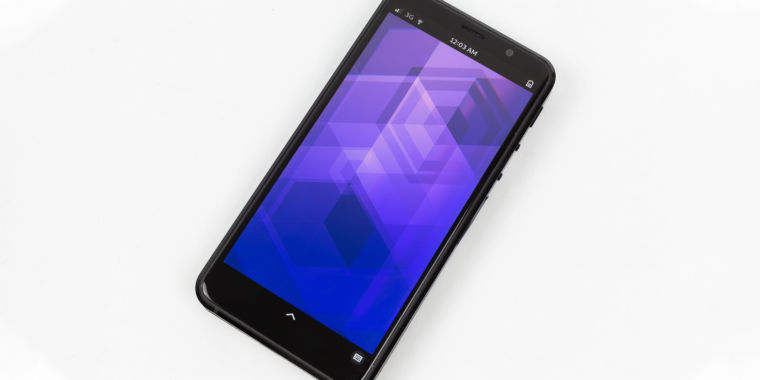 Librem 5 phone hands on—Open source phone shows the cost of being different