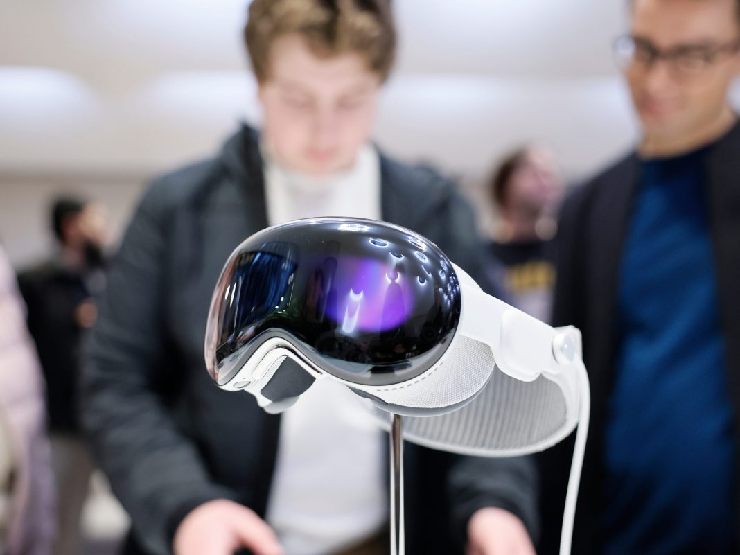 Palmer Luckey’s take on the ‘ludicrously expensive’ Vision Pro Palmer Luckey’s take on the ‘ludicrously expensive’ Vision Pro